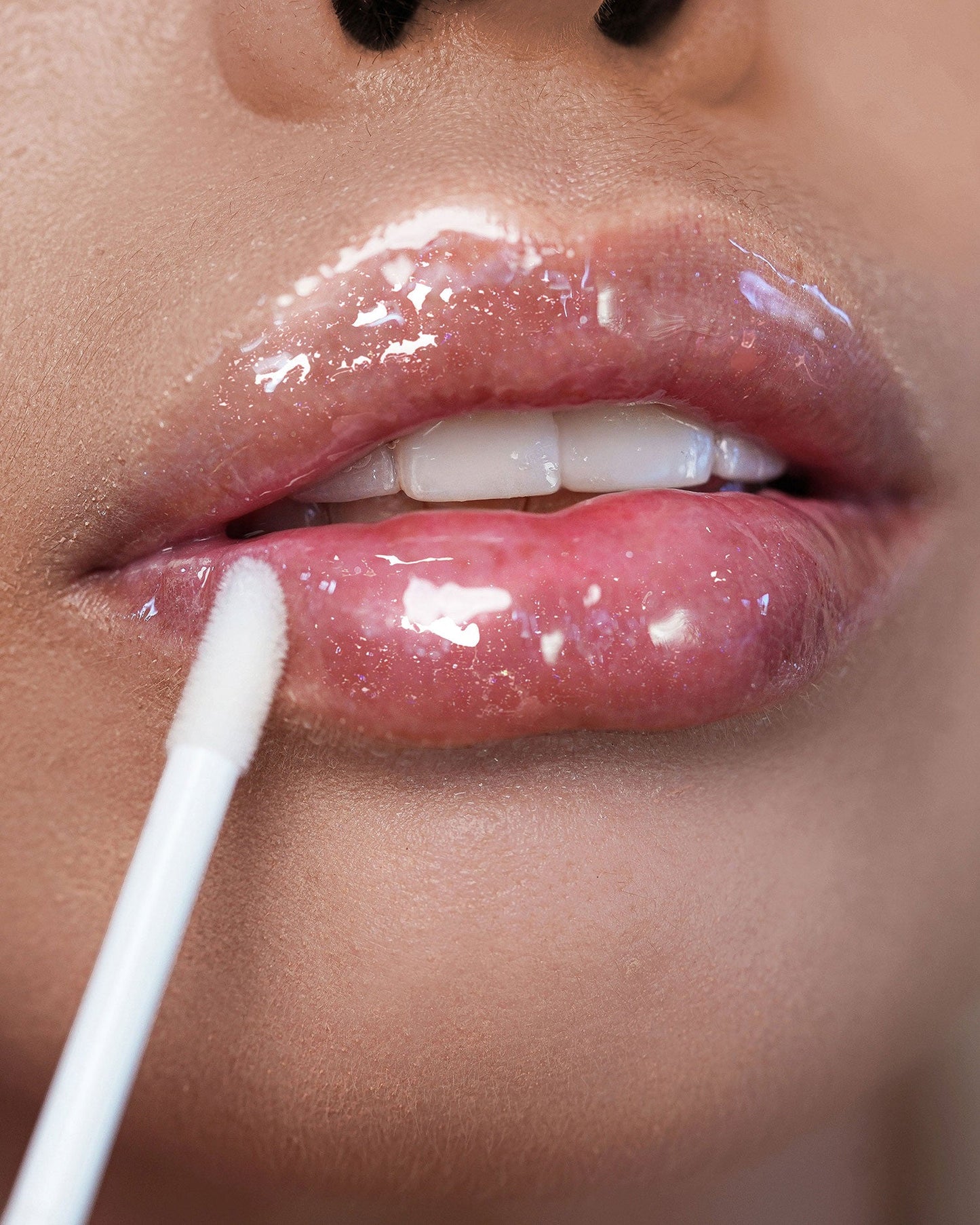Aceite labial de péptidos de lujo
Aceite voluminizador de labios Truly